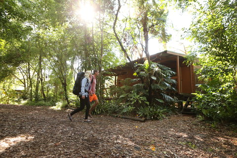 Samurai Beach Bungalows Port Stephens YHA - Accommodation Nelson Bay 1