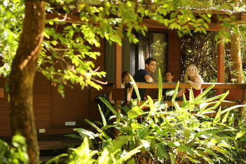 Samurai Beach Bungalows Port Stephens YHA - Accommodation Nelson Bay 2
