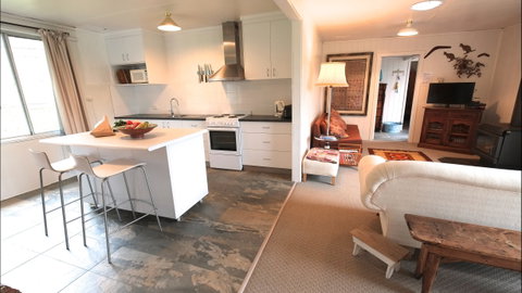 Sisters Beach House - Accommodation Nelson Bay 0