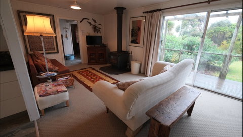 Sisters Beach House - Accommodation Nelson Bay 2