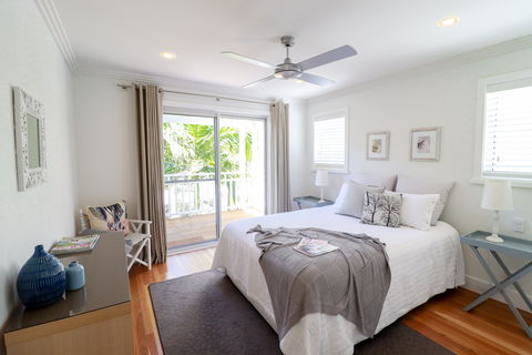 The Lakehouse At Raffetys Resort - Accommodation Nelson Bay 1