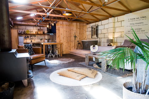 Trader Jack's - Accommodation Nelson Bay 2