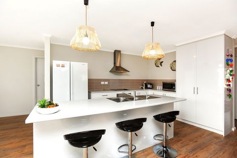 7 Morrison - Accommodation Nelson Bay 2