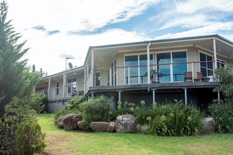 Amazing Secluzion - Accommodation Nelson Bay 1