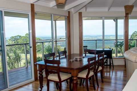 Amazing Secluzion - Accommodation Nelson Bay 2