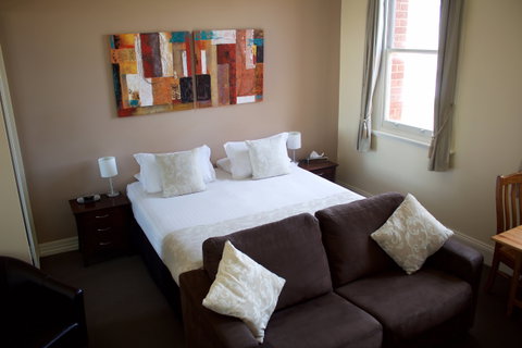 Balcony On Sixth Lodge - Accommodation Nelson Bay 2