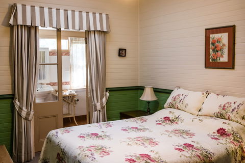 Capers Cottage - Accommodation Nelson Bay 1