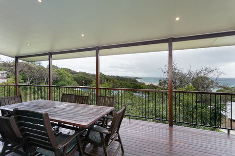 Colours Of Cylinder - Accommodation Nelson Bay 0