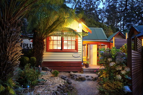 Como Cottages - Accommodation Nelson Bay 0