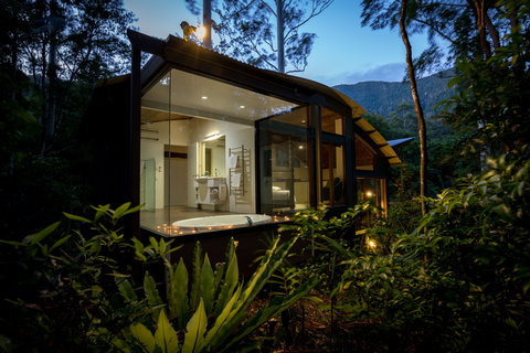 Crystal Creek Rainforest Retreat - Accommodation Nelson Bay 0