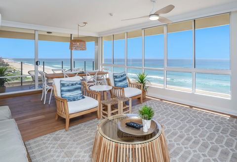 Dorchester On The Beach - Accommodation Nelson Bay 2