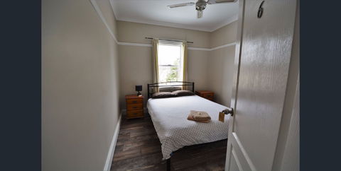 Family Hotel Cootamundra - Accommodation Nelson Bay 0