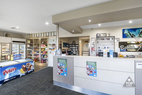 Geraldton Belair Gardens Caravan Park - Accommodation Nelson Bay 0
