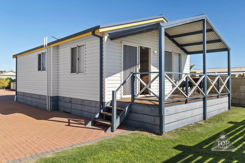 Geraldton Belair Gardens Caravan Park - Accommodation Nelson Bay 2