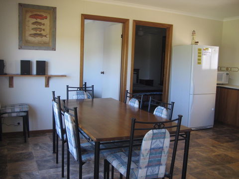 Harry's - Accommodation Nelson Bay 2