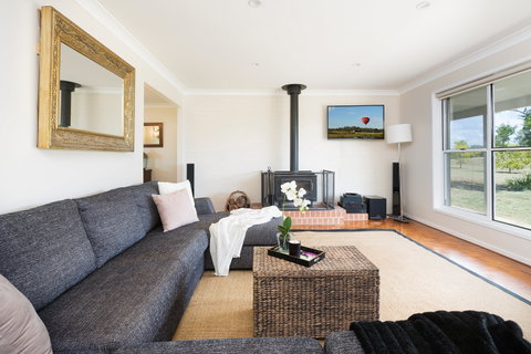 Hillcrest House - Accommodation Nelson Bay 1
