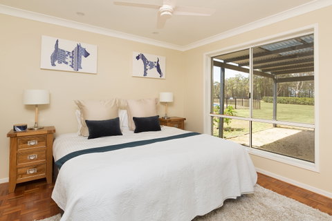Hillcrest House - Accommodation Nelson Bay 2