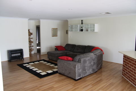 Mandurah Golf Links Retreat - Accommodation Nelson Bay 2