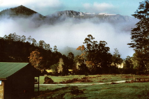 Mountain Valley Wilderness Holidays - Accommodation Nelson Bay 0