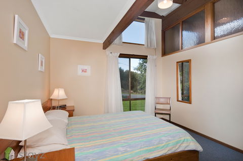Ocean Vista Holiday Home - Accommodation Nelson Bay 2