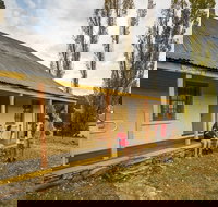 Old Trahlee - Accommodation Nelson Bay