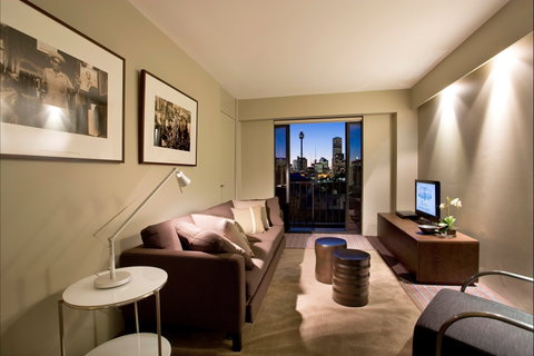 Overlooking The City's Silhouette - Accommodation Nelson Bay 0