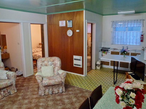 Parkers Holiday Cottages - Accommodation Nelson Bay 1