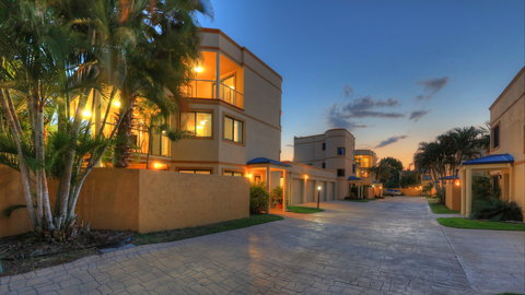 The Grange Resort Hervey Bay - Accommodation Nelson Bay 1