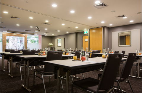 The Sebel Quay West Suites Sydney - Accommodation Nelson Bay 1