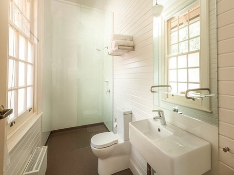 Yarrangobilly Caves House: Guest Rooms - Accommodation Nelson Bay 2