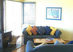 Burnt Creek Cottages - Accommodation Nelson Bay 1