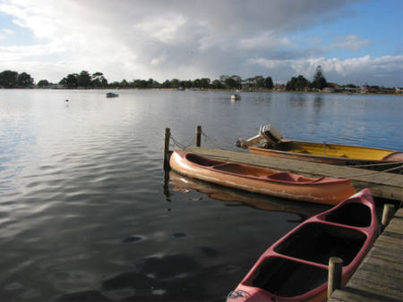 Deja Vu Lakes Entrance B And B - Accommodation Nelson Bay 0