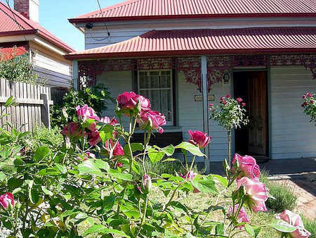 Airleigh - Rose Cottage - Accommodation Nelson Bay 0