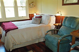 Baranduda Homestead - Nelsons Bay Accommodation 4