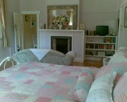 Luscombe Lodge B And B - Accommodation Nelson Bay 1