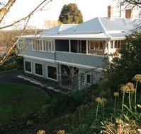 Azidene House - Accommodation Nelson Bay