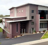 Yolla - Accommodation Nelson Bay