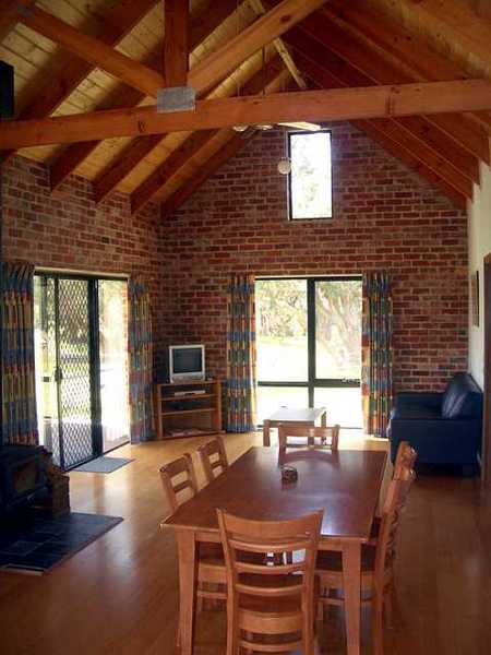 Prom Coast Holiday Lodge - Accommodation Nelson Bay 4