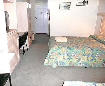 Mallacoota Hotel Motel - Accommodation Nelson Bay 1