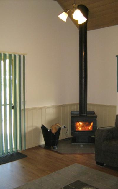 Alpine Valley Cottages - Accommodation Nelson Bay 2