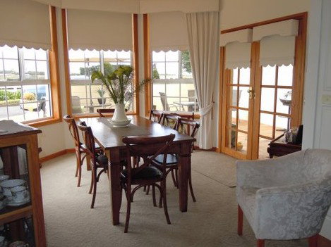 Killara Accommodation - Accommodation Nelson Bay 2