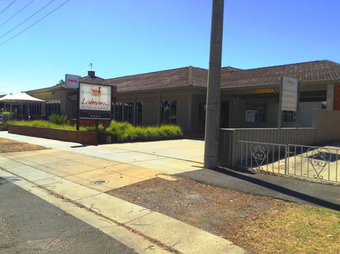 Bendigo Lakeview Motor Inn - Accommodation Nelson Bay 1