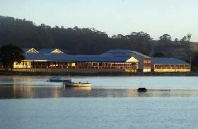 Tidal Waters Resort St Helens - Accommodation Nelson Bay 1
