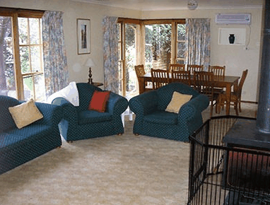 Mansfield House - Accommodation Nelson Bay 2