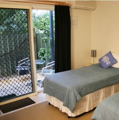 Beach House Bed & Breakfast - Nelsons Bay Accommodation 1