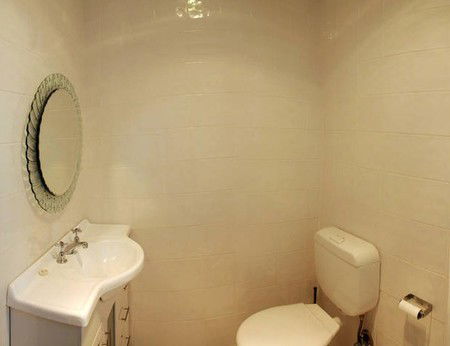 Sinclair's Serviced Apartments - Accommodation Nelson Bay 4