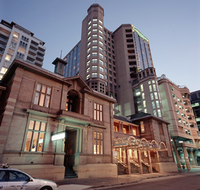 Carlton Crest Hotel - Accommodation Nelson Bay