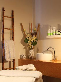 Indulge Spa Retreat - Accommodation Nelson Bay 1