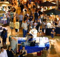 Surfers Paradise Beachfront Markets - Accommodation Nelson Bay