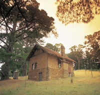 Heysen - The Cedars - Accommodation Nelson Bay
